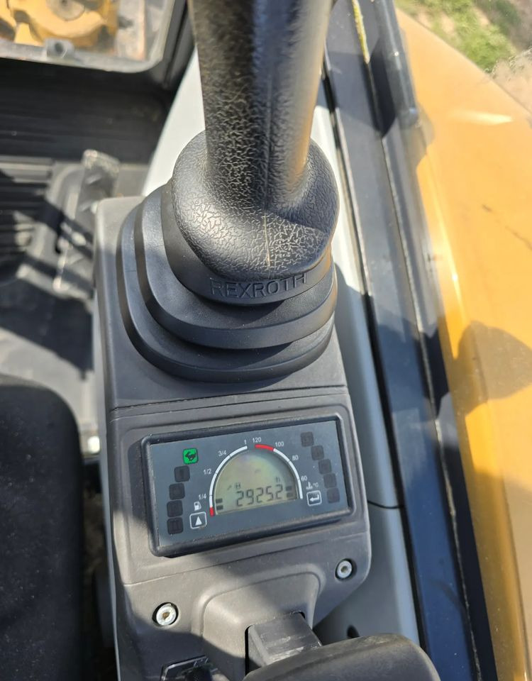 Caterpillar - Mini bager: slika 5 Caterpillar - Mini bager: slika 5
