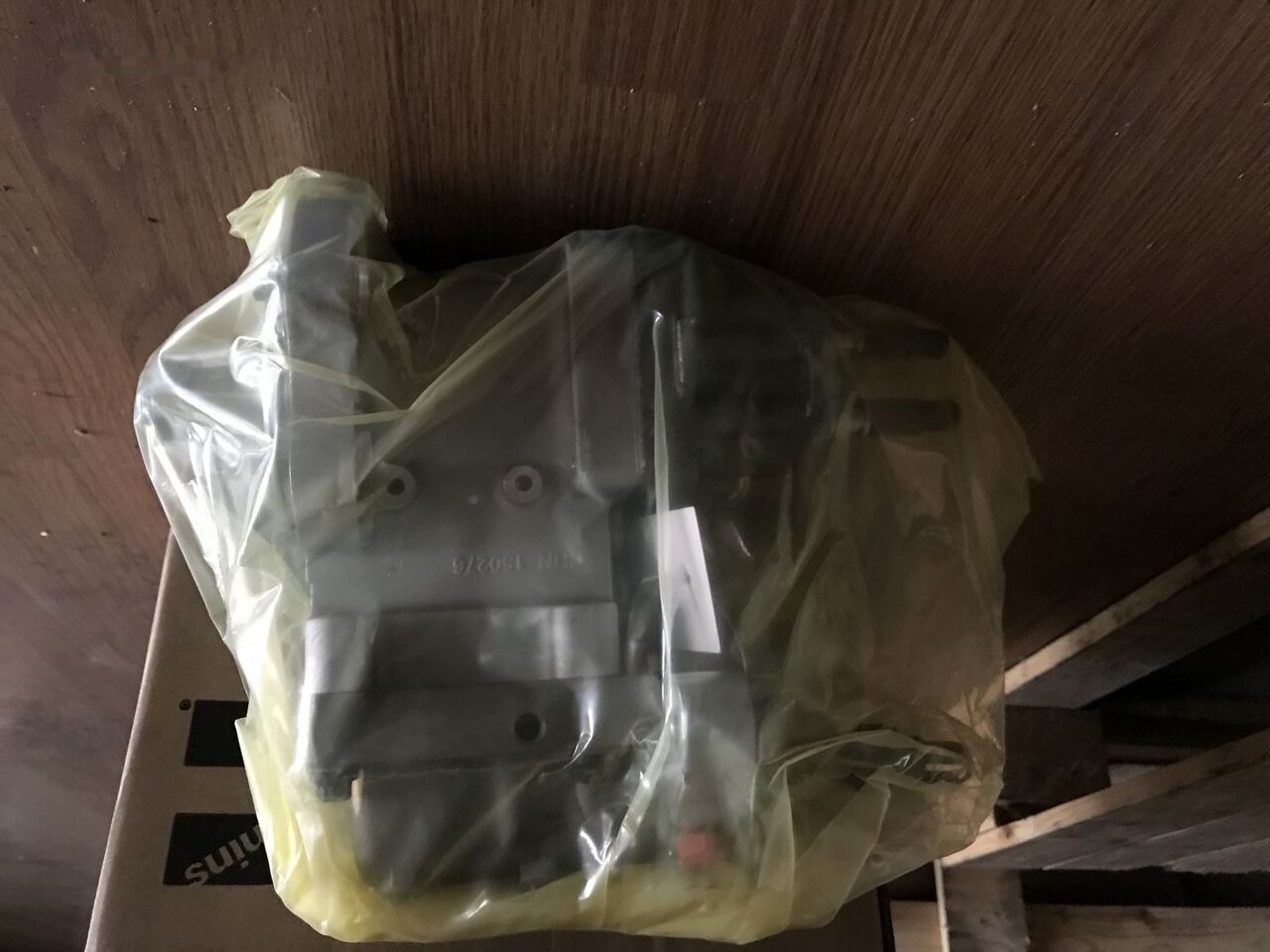 Cummins 3973228 Cummins - Pumpa za gorivo za Bager utovarivač: slika 1 Cummins 3973228 Cummins - Pumpa za gorivo za Bager utovarivač: slika 1