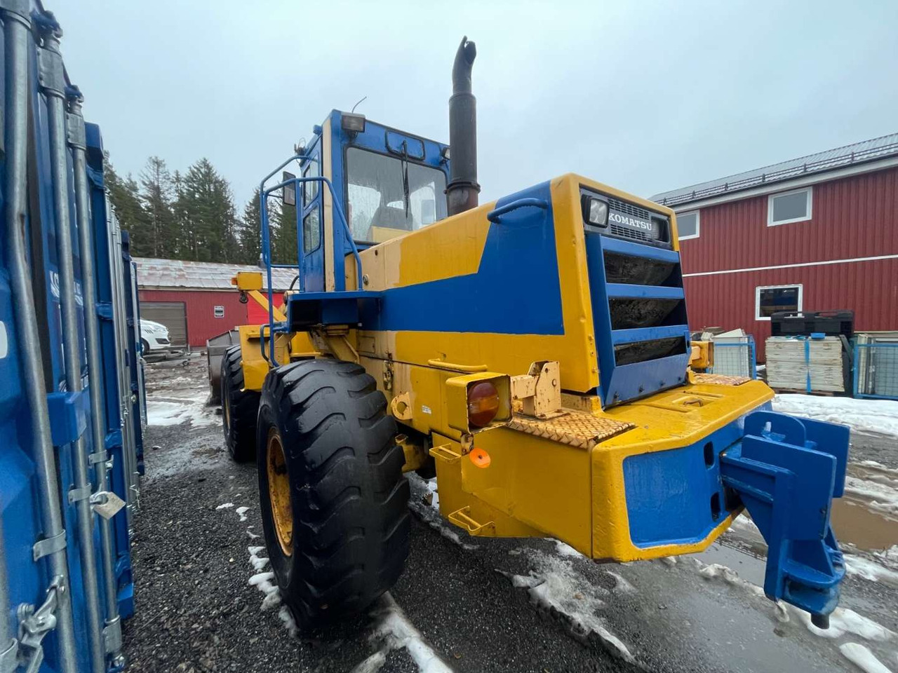 1990 KOMATSU KOMATSU WA320 Hjullaster - Utovarivač točkaš: slika 1 1990 KOMATSU KOMATSU WA320 Hjullaster - Utovarivač točkaš: slika 1