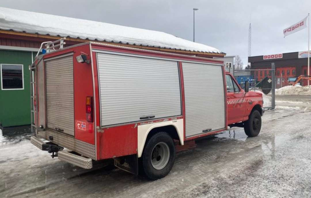 1993 Ford F-350 7.3L / Redningsbil / Avgiftsfri! - Vatrogasni kamion: slika 4 1993 Ford F-350 7.3L / Redningsbil / Avgiftsfri! - Vatrogasni kamion: slika 4