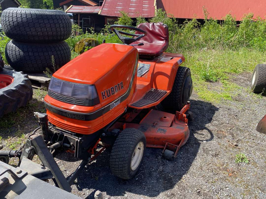 2000 Kubota G1700//Sitteklipper med feier og oppsamler - Baštenska kosačica: slika 2 2000 Kubota G1700//Sitteklipper med feier og oppsamler - Baštenska kosačica: slika 2
