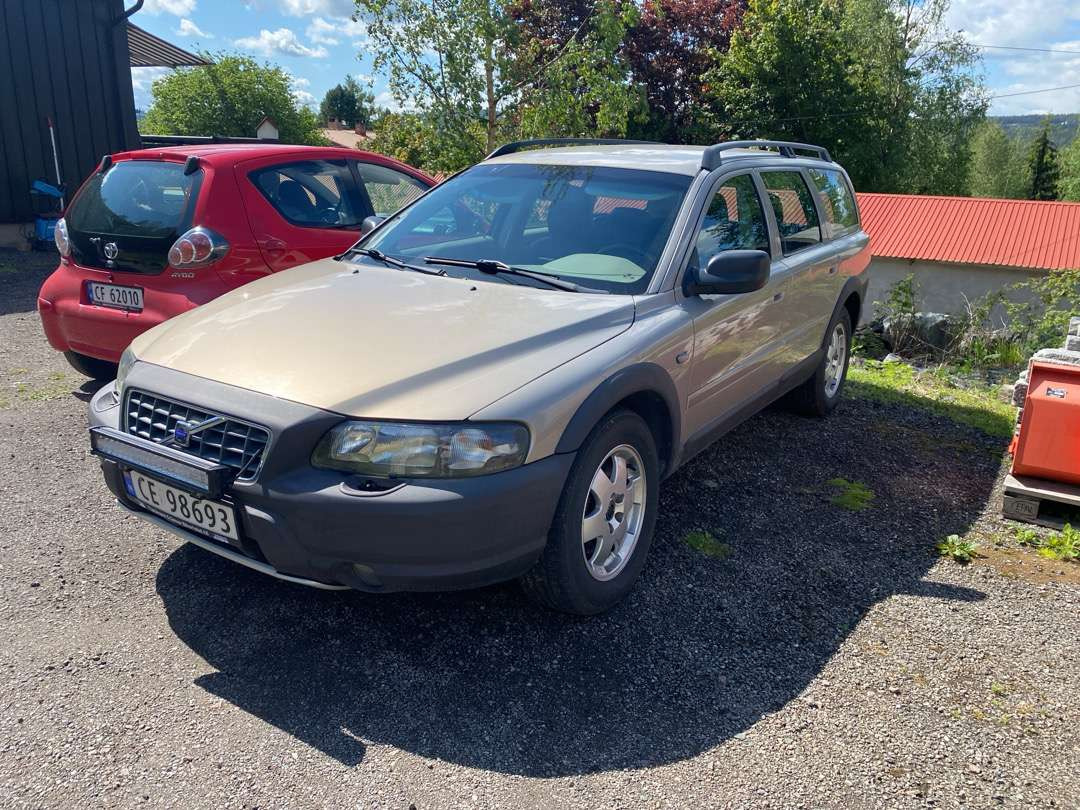 2001 Volvo XC70 EU-GODKJENT (rep.-objekt) - Automobil: slika 1 2001 Volvo XC70 EU-GODKJENT (rep.-objekt) - Automobil: slika 1