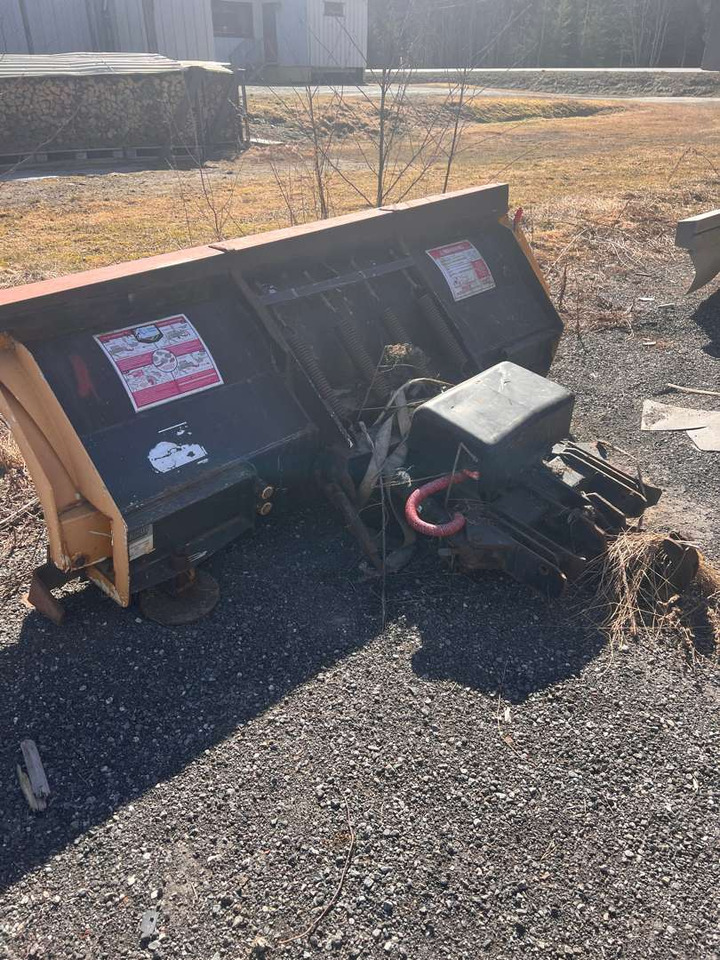 Raonik za sneg BLIZZARD CORPORATION 810 datastyrt snøplog Blizzard Plow 810 datastyrt: slika 1