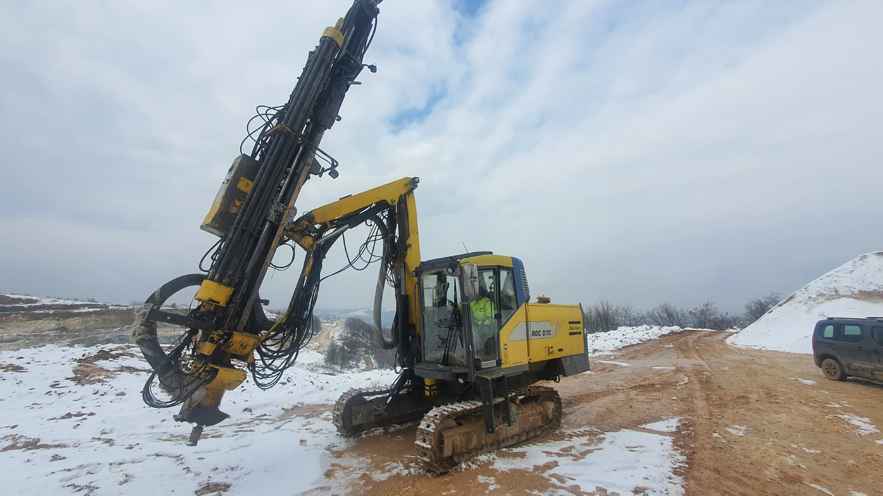 Atlas Copco ROC D7c-11 - Veliki kamon za bušenje: slika 1 Atlas Copco ROC D7c-11 - Veliki kamon za bušenje: slika 1