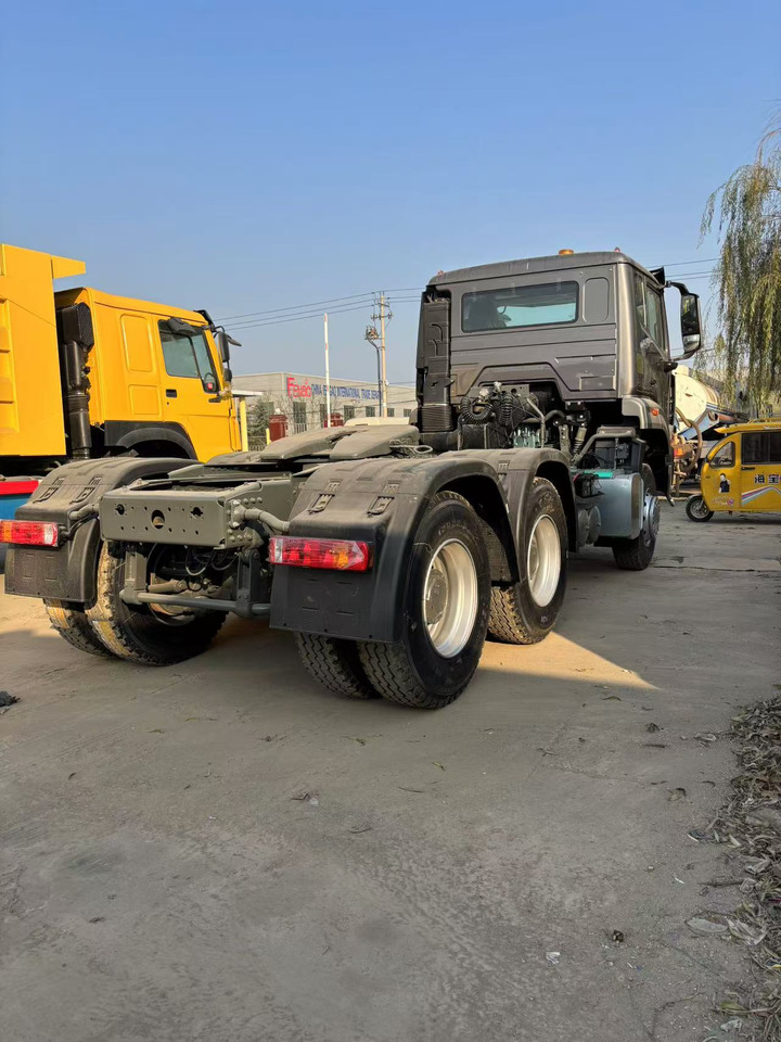 SINOTRUCK HOWO - Tegljač: slika 5 SINOTRUCK HOWO - Tegljač: slika 5