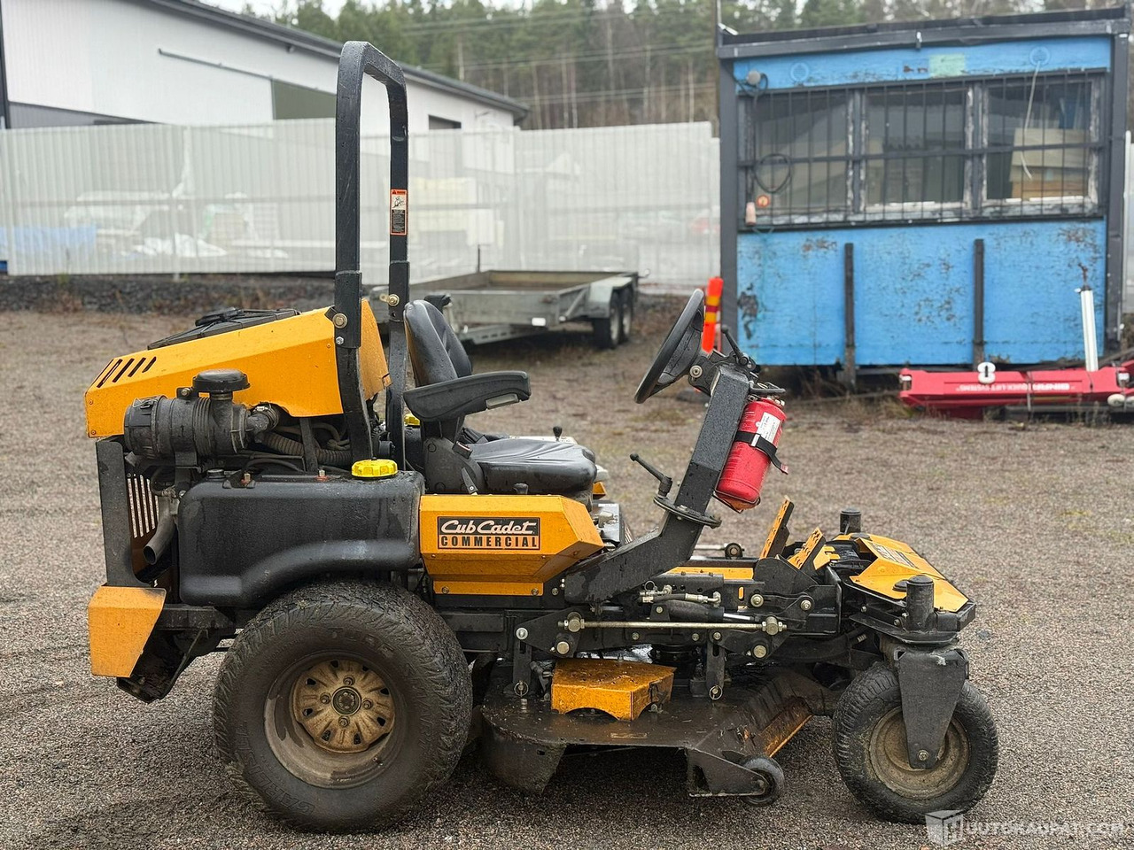 Cub Cadet 6032 TANK suurteholeikkuri Dieselmoottorilla!, Jyväskylä - Baštenska kosačica: slika 3 Cub Cadet 6032 TANK suurteholeikkuri Dieselmoottorilla!, Jyväskylä - Baštenska kosačica: slika 3