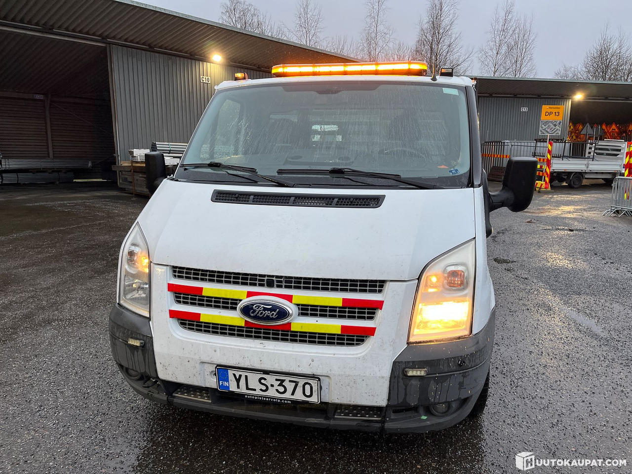 Ford Transit flatbed, reg. year 2012, only 151,068 km, Tampere - Dostavno vozilo s ravnom platformom: slika 2 Ford Transit flatbed, reg. year 2012, only 151,068 km, Tampere - Dostavno vozilo s ravnom platformom: slika 2