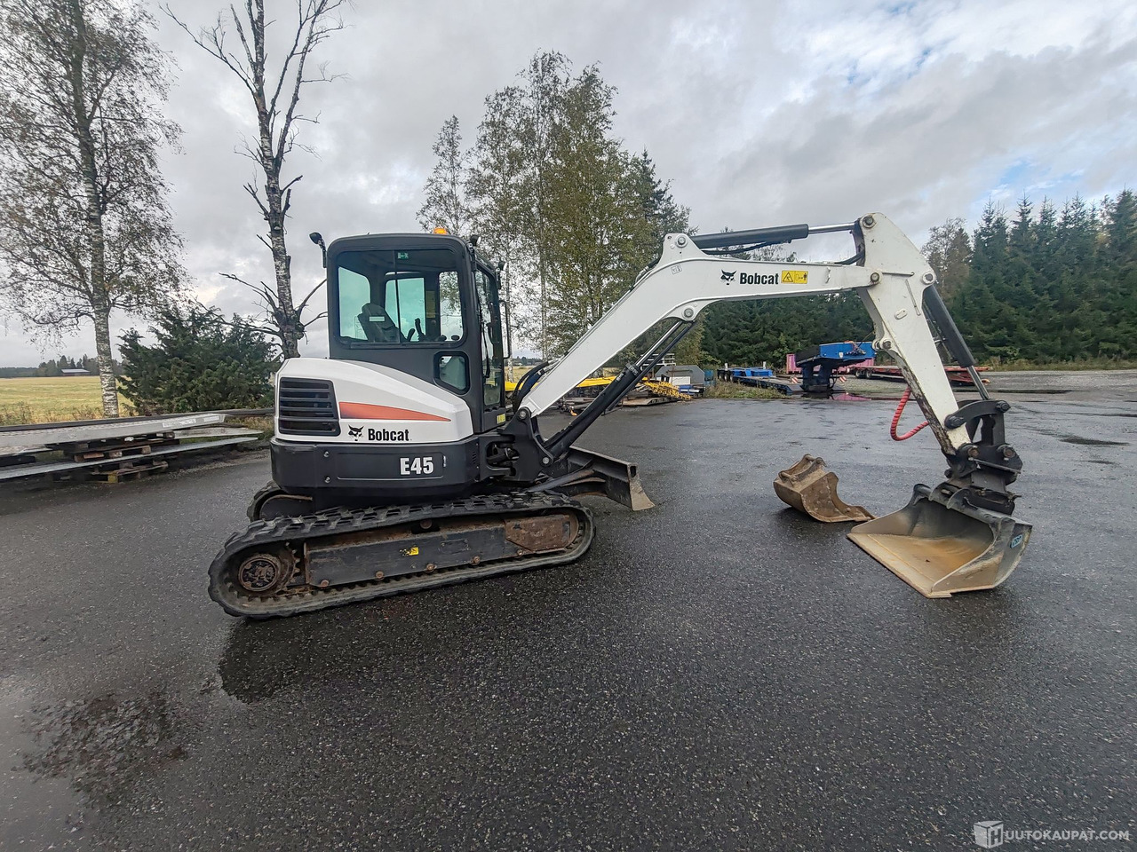 Bobcat E45 kaivinkone kahdella kauhalla, 1724H, 2021, Loimaa - Građevinska mašina: slika 1 Bobcat E45 kaivinkone kahdella kauhalla, 1724H, 2021, Loimaa - Građevinska mašina: slika 1