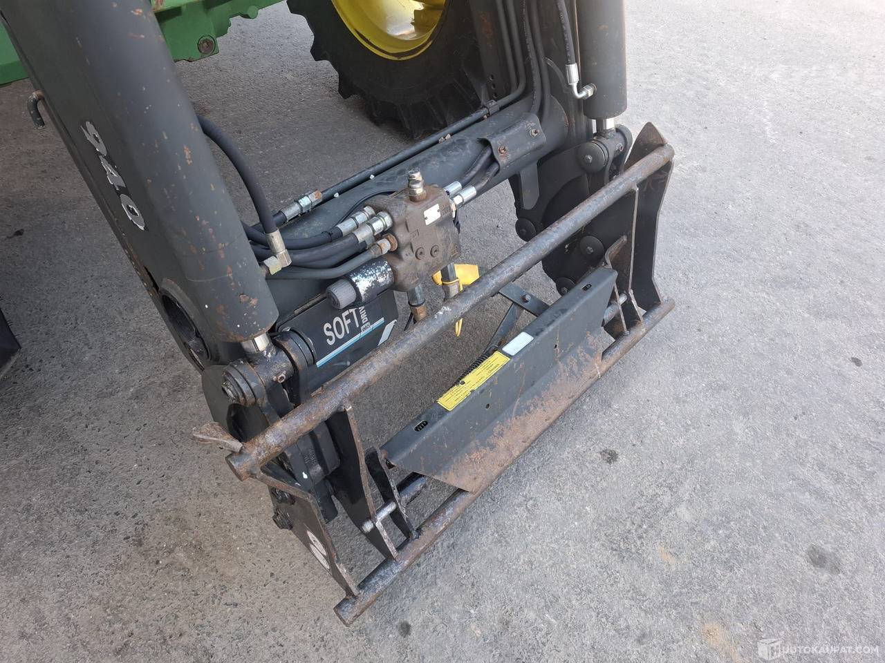 John Deere 6400, 1997 Traktori, Sis alv 25,5%, Nurmijärvi - Traktor: slika 5 John Deere 6400, 1997 Traktori, Sis alv 25,5%, Nurmijärvi - Traktor: slika 5