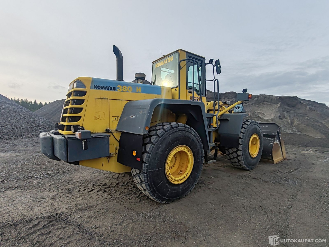 Utovarivač točkaš Komatsu WA380-3H pyöräkuormaaja, 1995, Alajärvi: slika 14 Utovarivač točkaš Komatsu WA380-3H pyöräkuormaaja, 1995, Alajärvi: slika 14