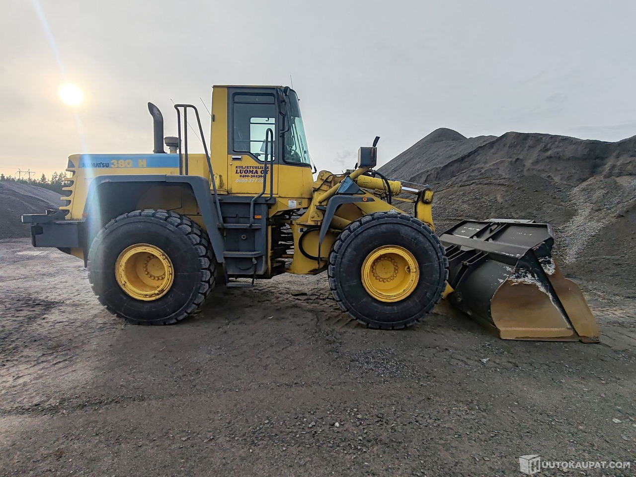 Utovarivač točkaš Komatsu WA380-3H pyöräkuormaaja, 1995, Alajärvi: slika 18 Utovarivač točkaš Komatsu WA380-3H pyöräkuormaaja, 1995, Alajärvi: slika 18