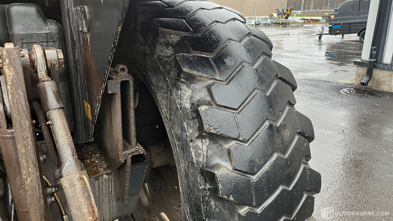 Traktor Massey Ferguson 6180, 1998, MTK25, Mikkeli: slika 17 Traktor Massey Ferguson 6180, 1998, MTK25, Mikkeli: slika 17