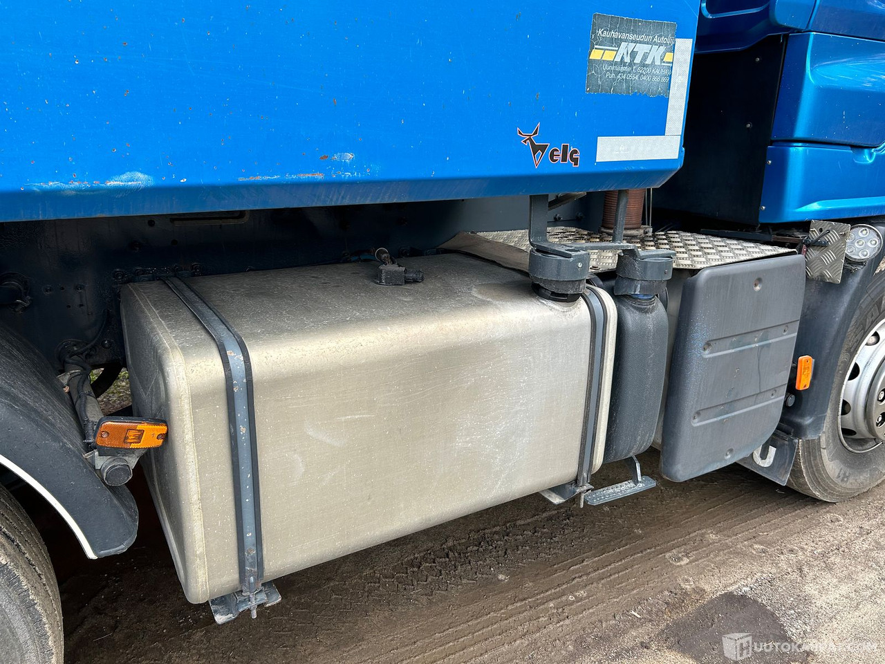 Sisu R500E 13M & Jyki 4-akselinen kasettiyhdistelmä, 2008, Kauhava - Istovarivač: slika 5 Sisu R500E 13M & Jyki 4-akselinen kasettiyhdistelmä, 2008, Kauhava - Istovarivač: slika 5