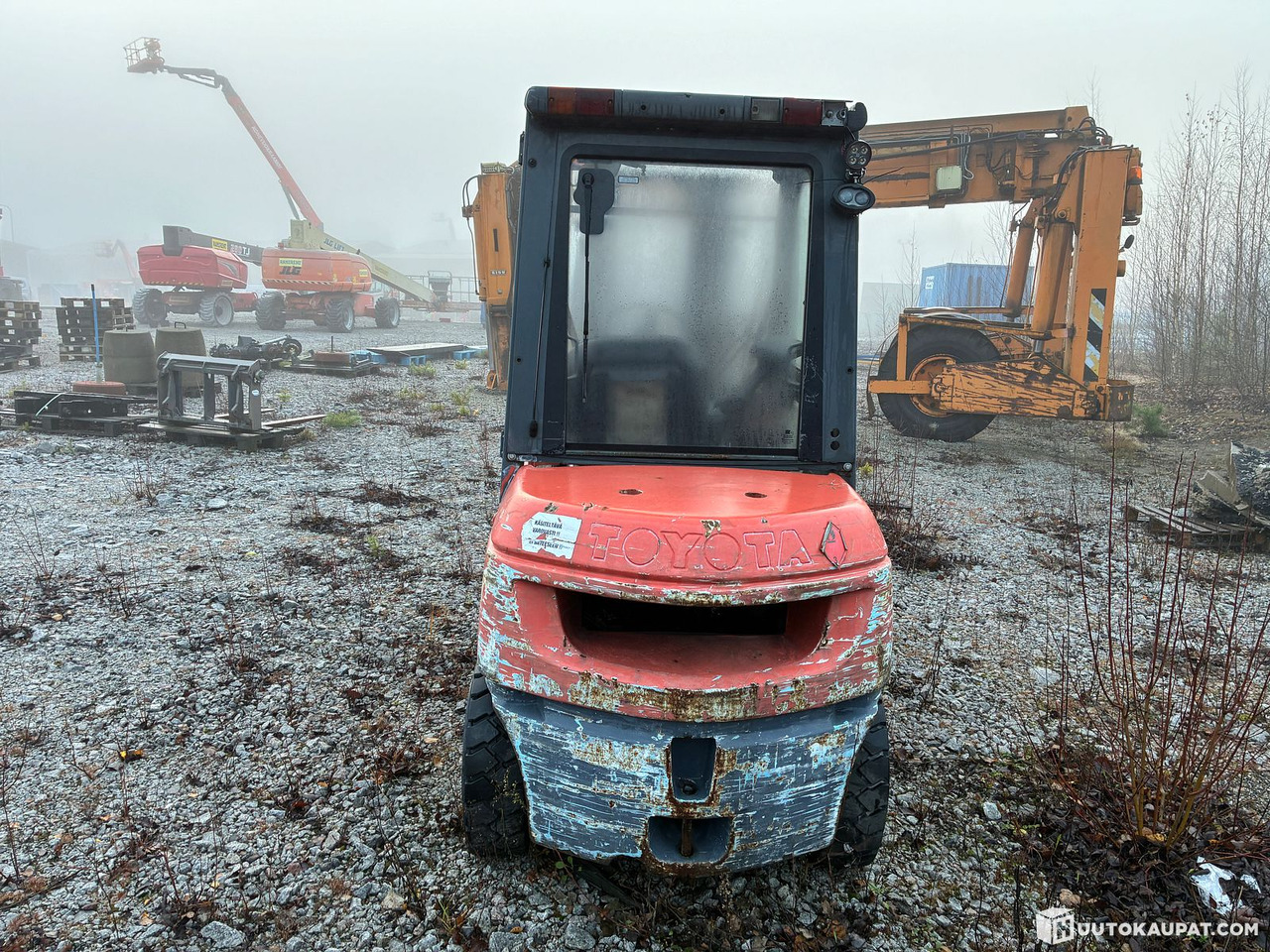 Toyota 02-7FDF30, 2004 Forklift, Lieto - Dizel viljuškar: slika 4 Toyota 02-7FDF30, 2004 Forklift, Lieto - Dizel viljuškar: slika 4