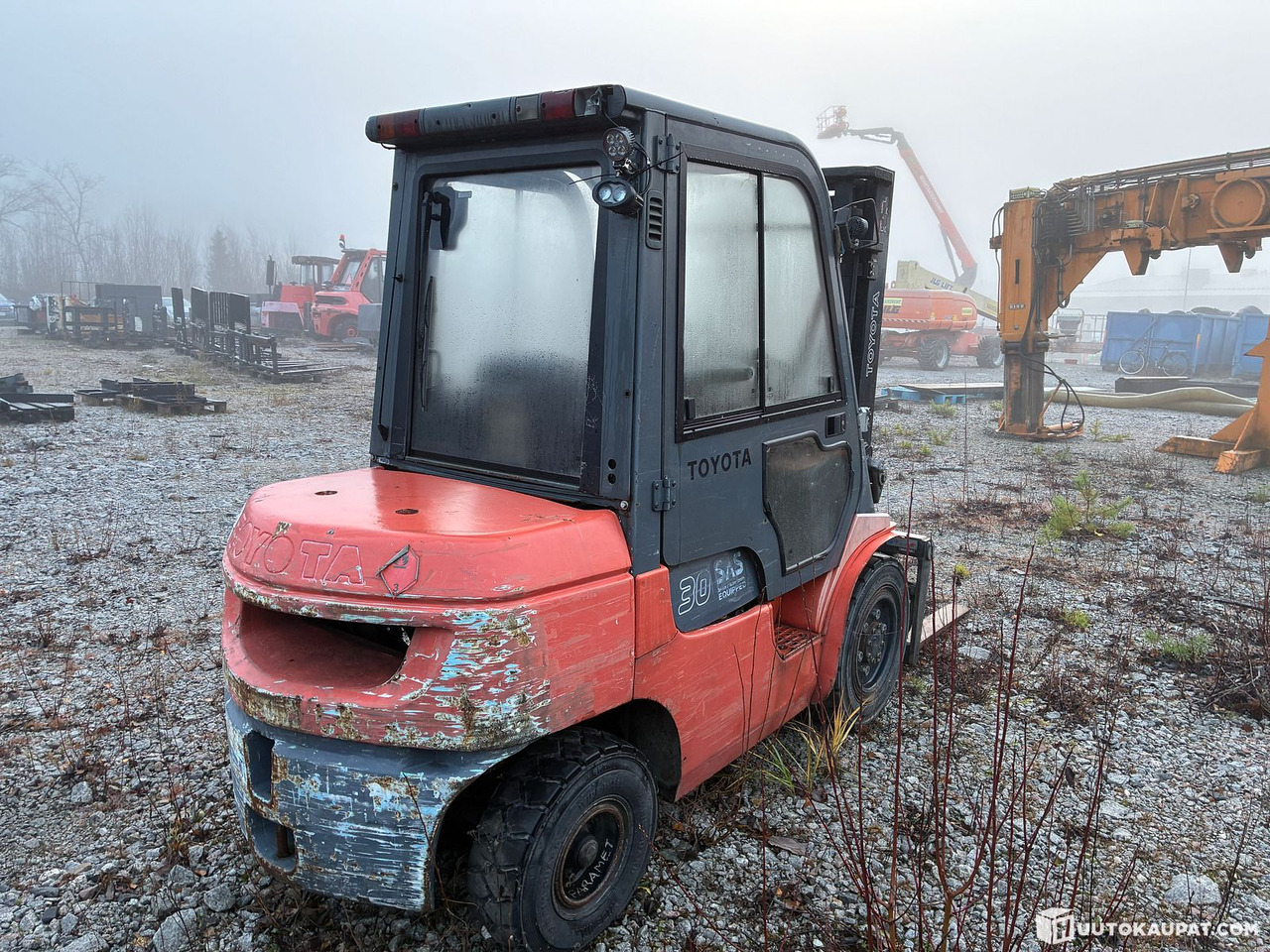 Toyota 02-7FDF30, 2004 Forklift, Lieto - Dizel viljuškar: slika 5 Toyota 02-7FDF30, 2004 Forklift, Lieto - Dizel viljuškar: slika 5