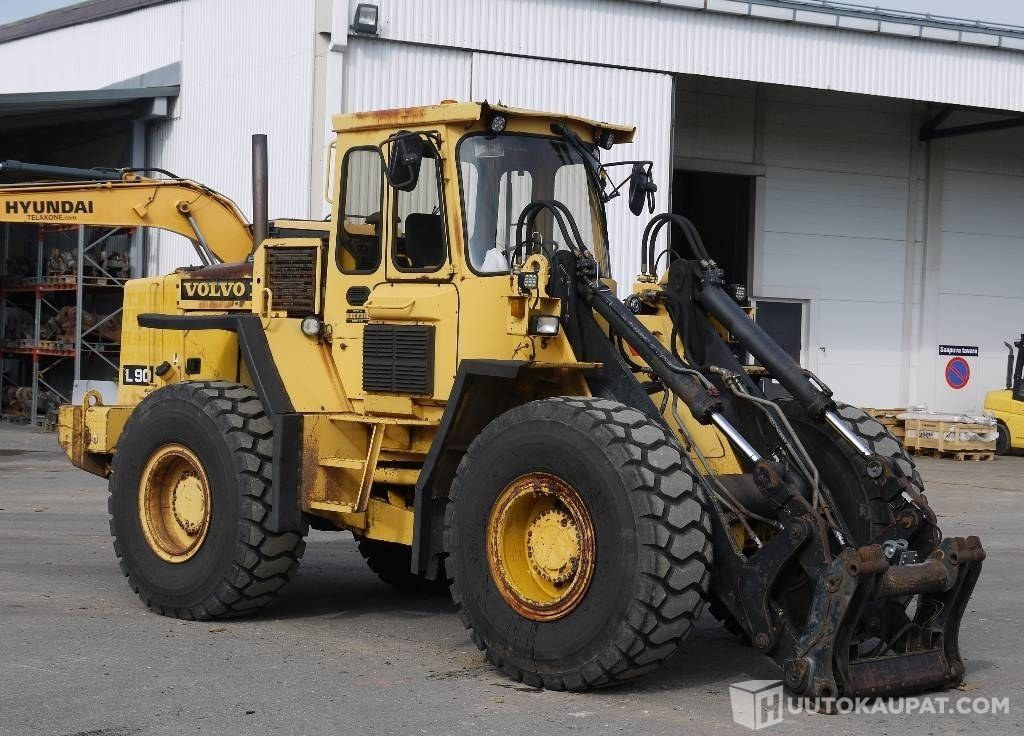 Volvo L 90, 1988, 30 268 h Pyöräkuormaja, Humppila - Utovarivač točkaš: slika 2 Volvo L 90, 1988, 30 268 h Pyöräkuormaja, Humppila - Utovarivač točkaš: slika 2