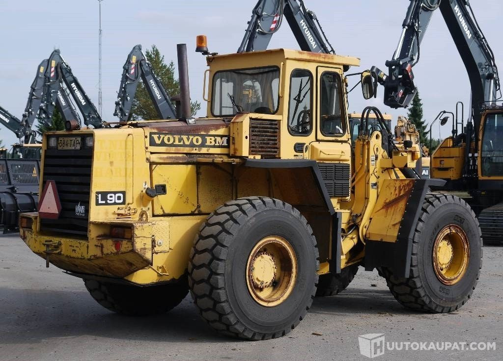 Volvo L 90, 1988, 30 268 h Pyöräkuormaja, Humppila - Utovarivač točkaš: slika 3 Volvo L 90, 1988, 30 268 h Pyöräkuormaja, Humppila - Utovarivač točkaš: slika 3