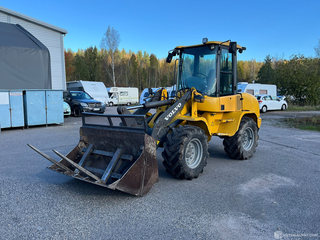 Volvo L35B Pro, pyöräkuormaaja avattavalla kauhalla ja piikeillä, 2005, Vihti - Utovarivač točkaš: slika 3 Volvo L35B Pro, pyöräkuormaaja avattavalla kauhalla ja piikeillä, 2005, Vihti - Utovarivač točkaš: slika 3
