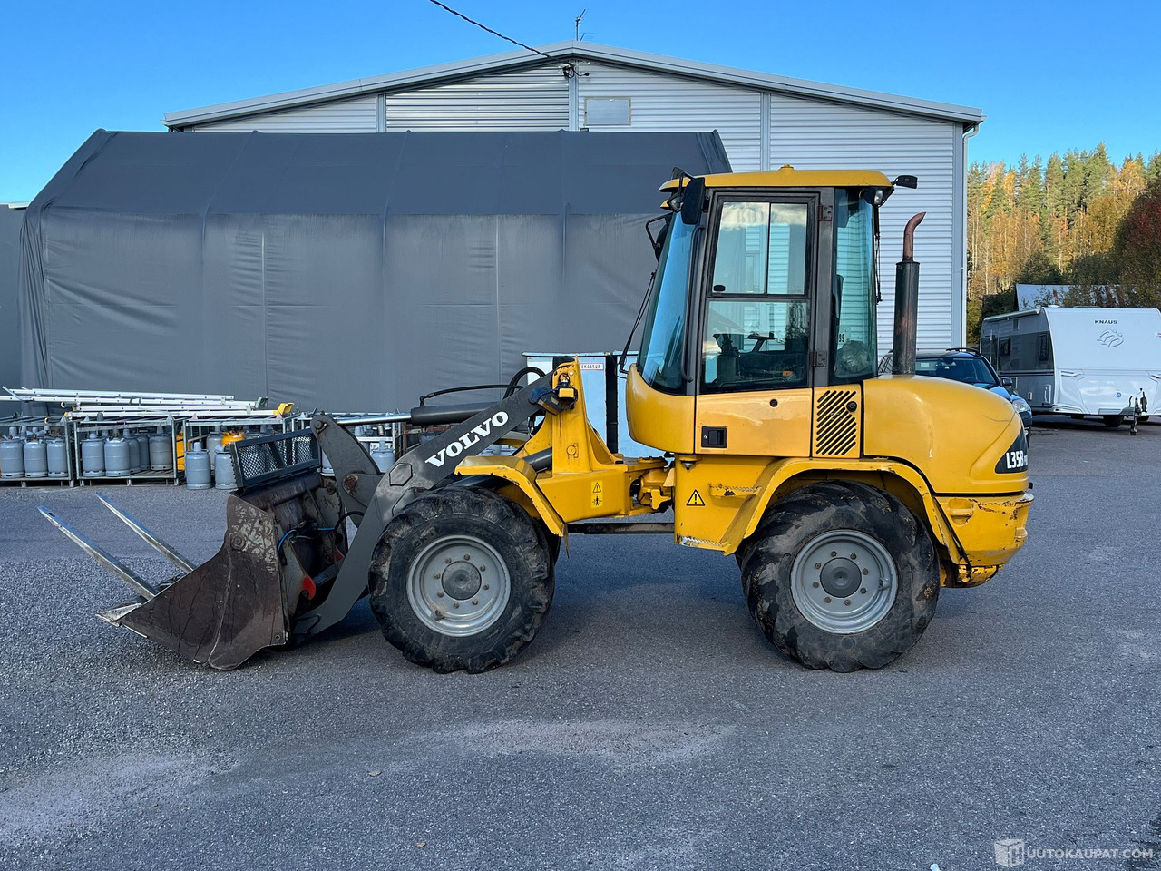 Volvo L35B Pro, pyöräkuormaaja avattavalla kauhalla ja piikeillä, 2005, Vihti - Utovarivač točkaš: slika 2 Volvo L35B Pro, pyöräkuormaaja avattavalla kauhalla ja piikeillä, 2005, Vihti - Utovarivač točkaš: slika 2
