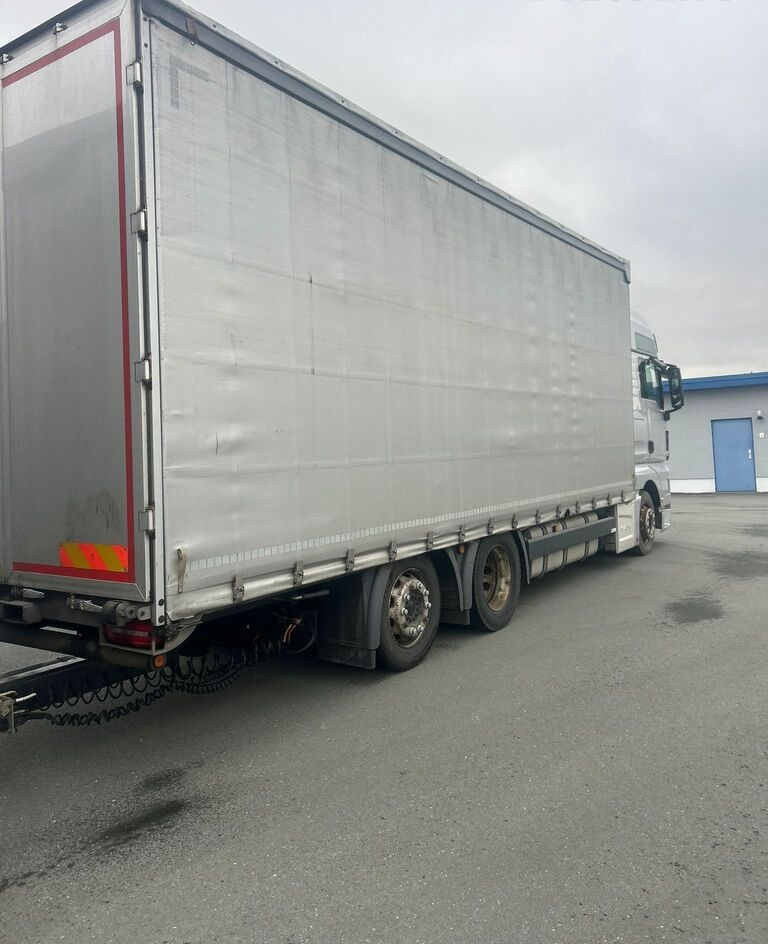 MAN MAN Kotschenreuther TGX 26.460 XXL TANDEM 2017 COMPLETT RETARDER from Germany SAF TGX 26.460 XXL TANDEM 2017 COMPLETT RETARDER from Germany SAF - Kamion sa ceradom: slika 3 MAN MAN Kotschenreuther TGX 26.460 XXL TANDEM 2017 COMPLETT RETARDER from Germany SAF TGX 26.460 XXL TANDEM 2017 COMPLETT RETARDER from Germany SAF - Kamion sa ceradom: slika 3