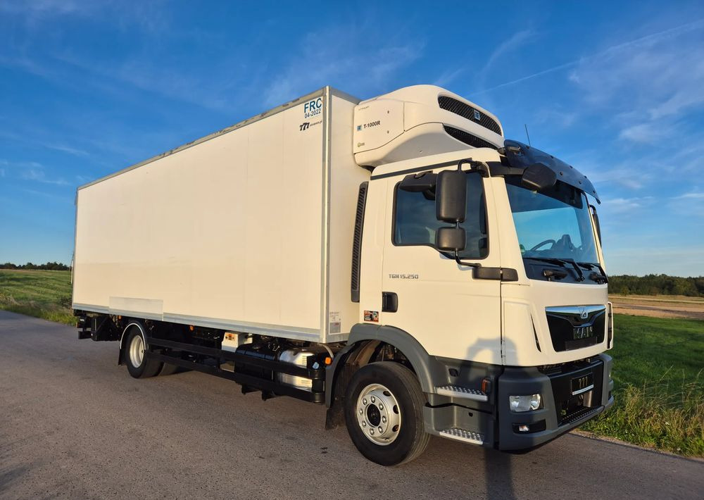 MAN TGM 15.250 7.5m winda AUTOMAT KLIMA z Niemiec EURO 6 / CHŁODNIA T-1000R THERMOKING - Hladnjača: slika 2 MAN TGM 15.250 7.5m winda AUTOMAT KLIMA z Niemiec EURO 6 / CHŁODNIA T-1000R THERMOKING - Hladnjača: slika 2