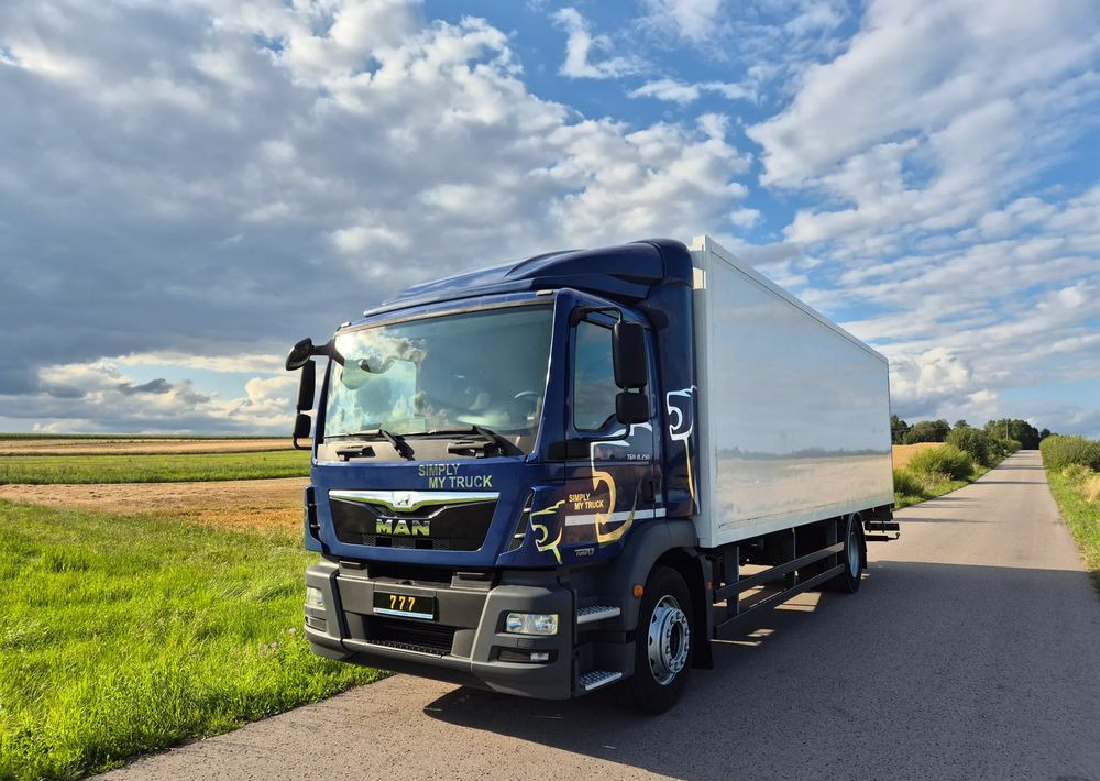 MAN TGM 18.250 Carrier 1950 D/E z Holandii / TOP STAN / 7.5m / 18 palet / winda + drzwi boczne / OKAZJA - Hladnjača: slika 2 MAN TGM 18.250 Carrier 1950 D/E z Holandii / TOP STAN / 7.5m / 18 palet / winda + drzwi boczne / OKAZJA - Hladnjača: slika 2