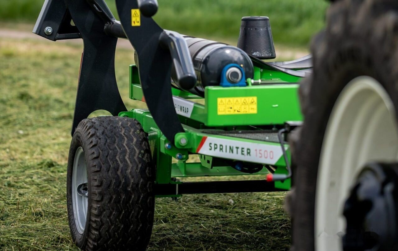 Talex Owijarka samozaładowcza Sprinter 1500 - Omotač za bale: slika 4 Talex Owijarka samozaładowcza Sprinter 1500 - Omotač za bale: slika 4