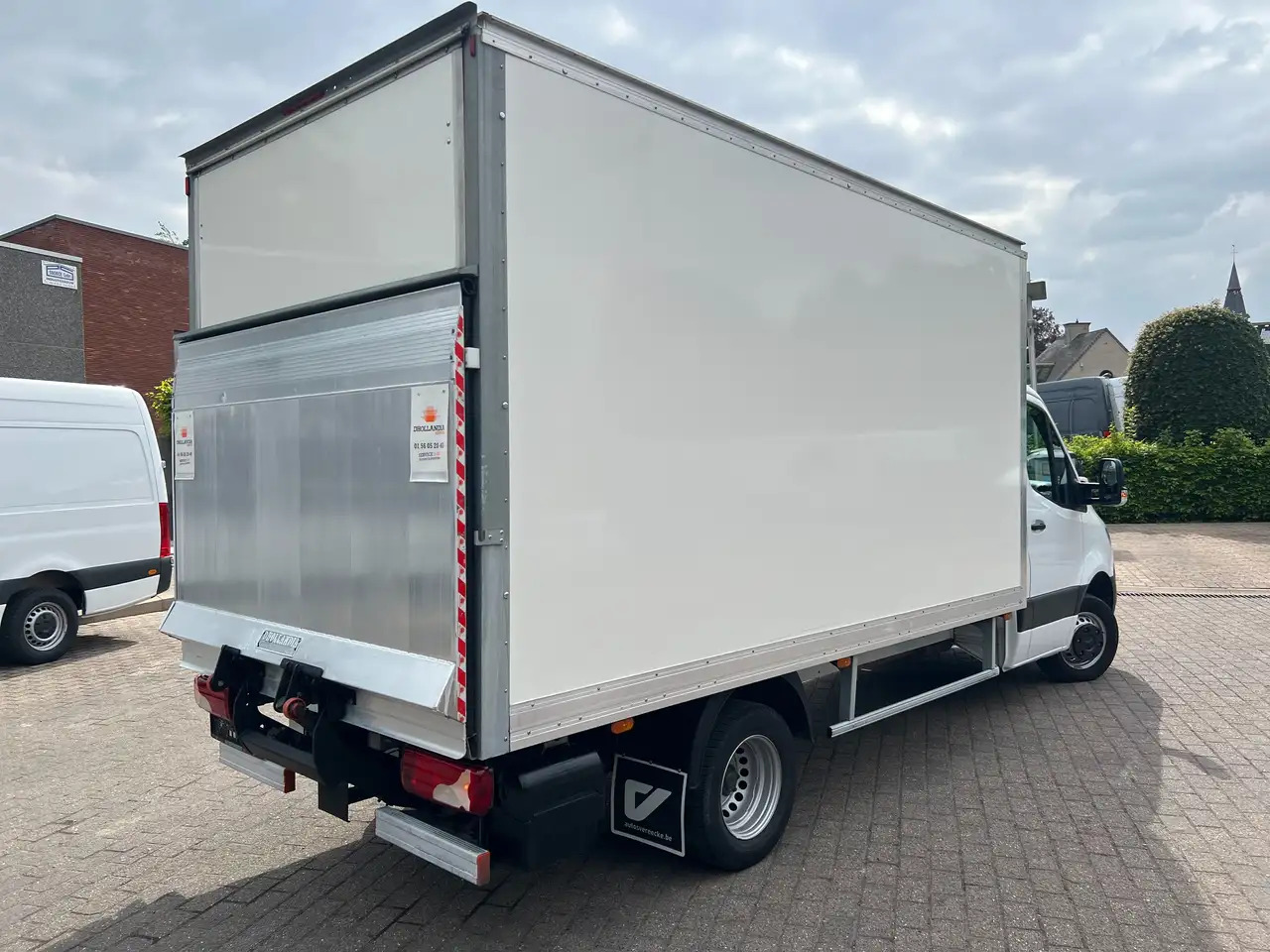 Mercedes-Benz Sprinter 515 KAST+LIFT + SPOILER (35.250ex) 2.300M - Dostavno vozilo sa zatvorenim sandukom: slika 4 Mercedes-Benz Sprinter 515 KAST+LIFT + SPOILER (35.250ex) 2.300M - Dostavno vozilo sa zatvorenim sandukom: slika 4