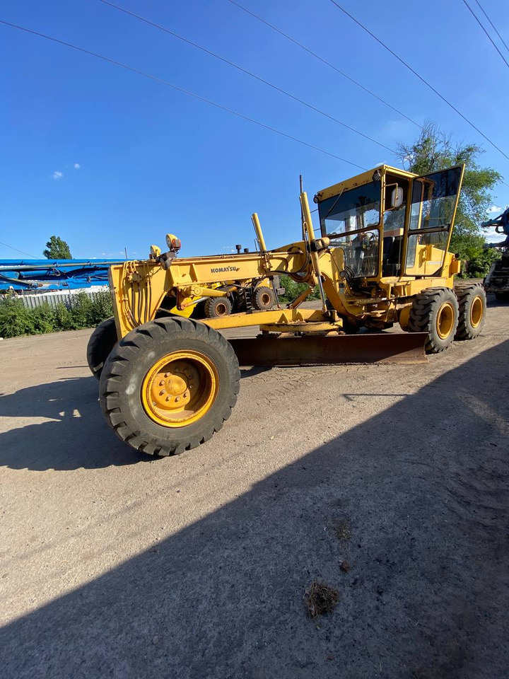 KOMATSU GD661А-1 - Grejder: slika 1 KOMATSU GD661А-1 - Grejder: slika 1