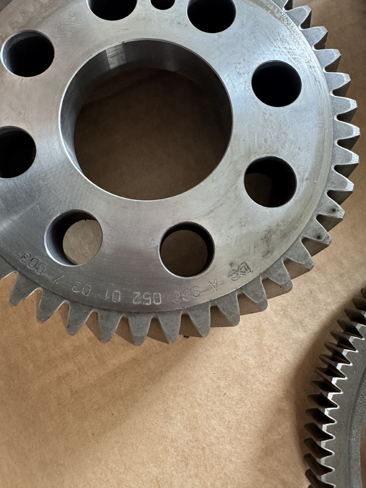 Mercedes-Benz Atego III E6 OM934LA Mercedes-Benz Atego III E6 - Bregasta osovina za Kamion: slika 4 Mercedes-Benz Atego III E6 OM934LA Mercedes-Benz Atego III E6 - Bregasta osovina za Kamion: slika 4