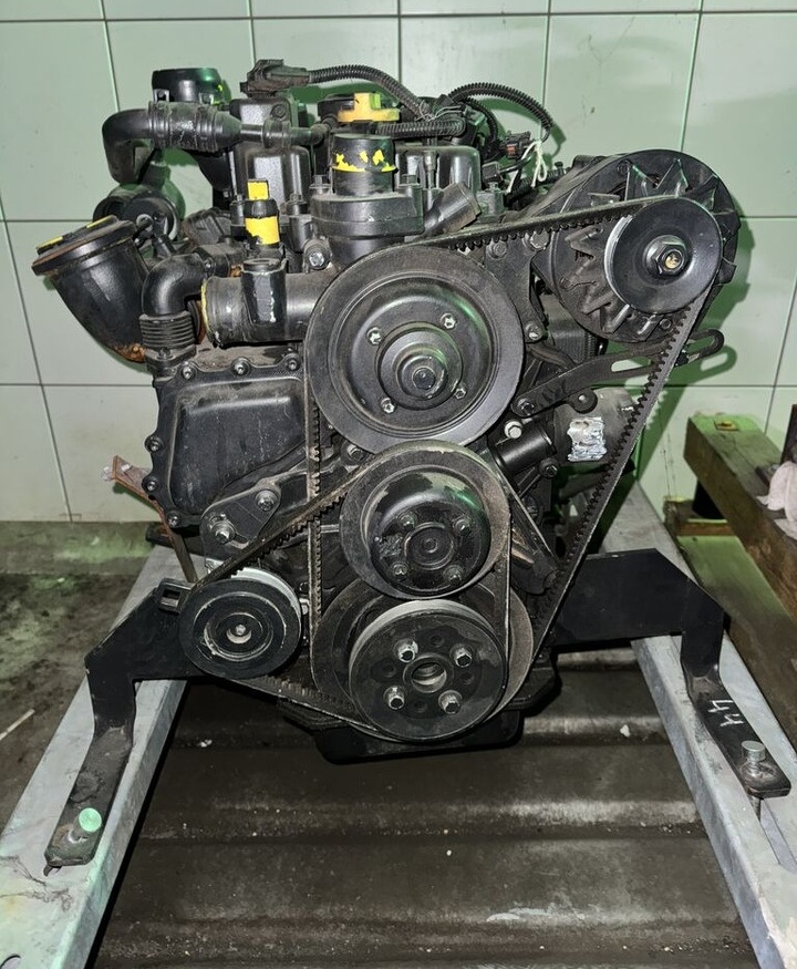 Deutz TCD 2.9 L4 Deutz 2.9 TCD L4 - Motor za Bager: slika 1 Deutz TCD 2.9 L4 Deutz 2.9 TCD L4 - Motor za Bager: slika 1