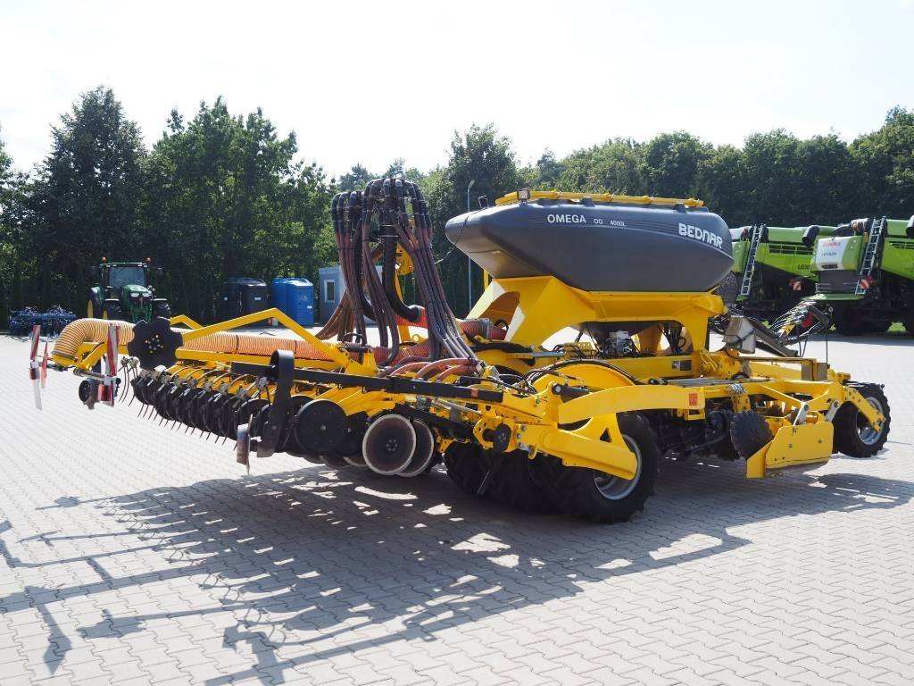 Bednar OMEGA OO 4000L - Kombinovana mašina za setvu: slika 4 Bednar OMEGA OO 4000L - Kombinovana mašina za setvu: slika 4