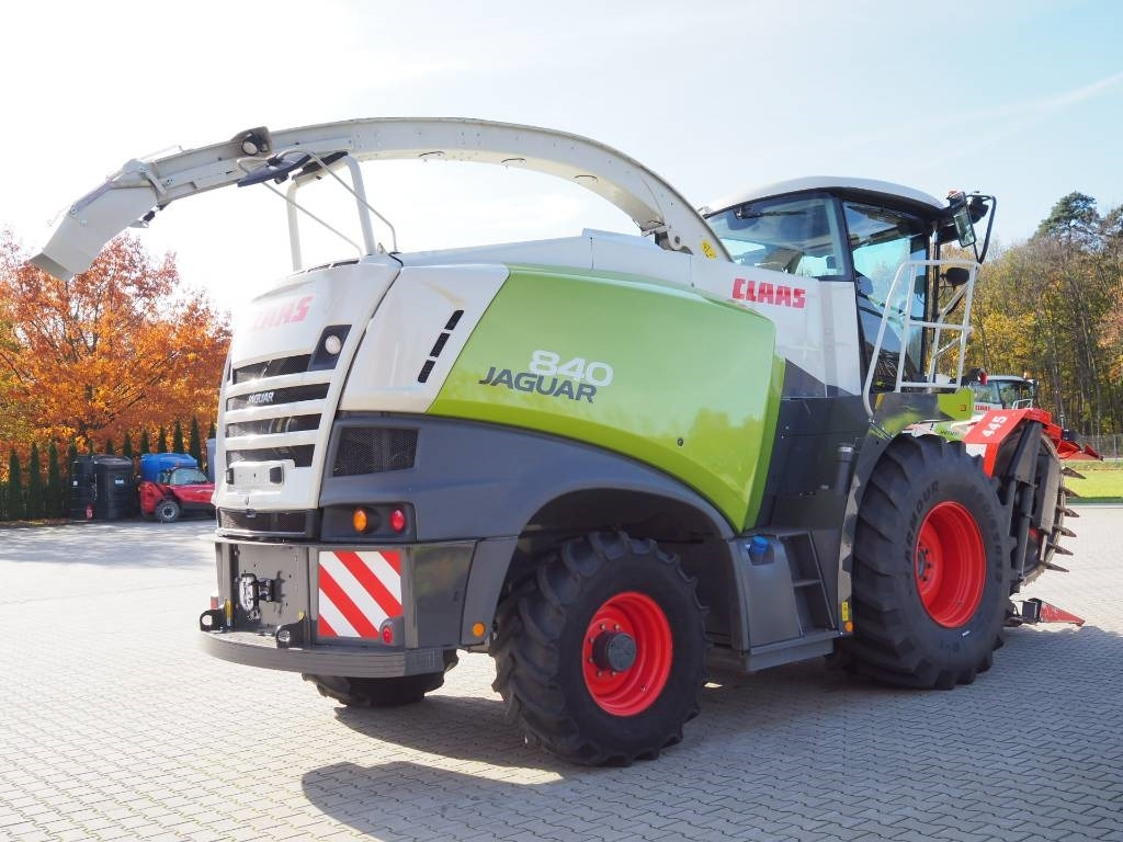 Claas Jaguar 840 4x4 + Kemper 445 - Kombajn za stočnu hranu: slika 3 Claas Jaguar 840 4x4 + Kemper 445 - Kombajn za stočnu hranu: slika 3
