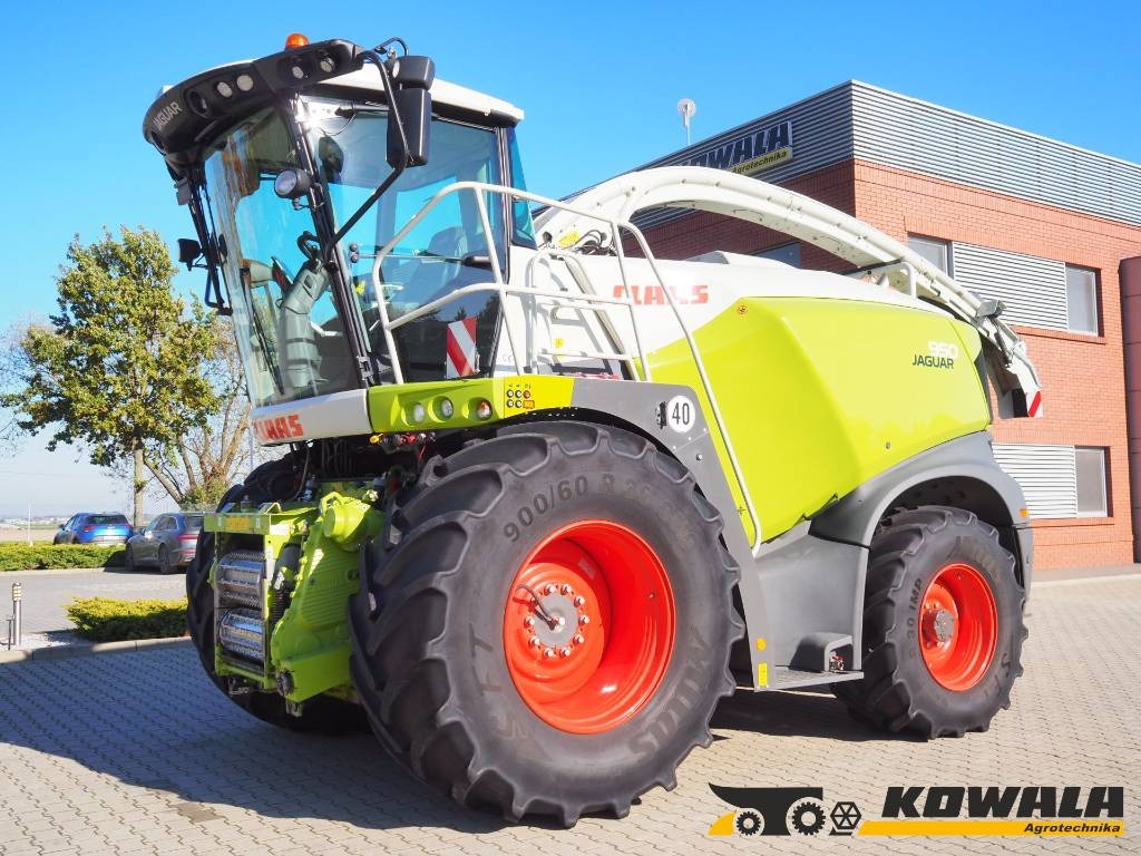 Claas Jaguar 950 4x4 - Kombajn za stočnu hranu: slika 1 Claas Jaguar 950 4x4 - Kombajn za stočnu hranu: slika 1