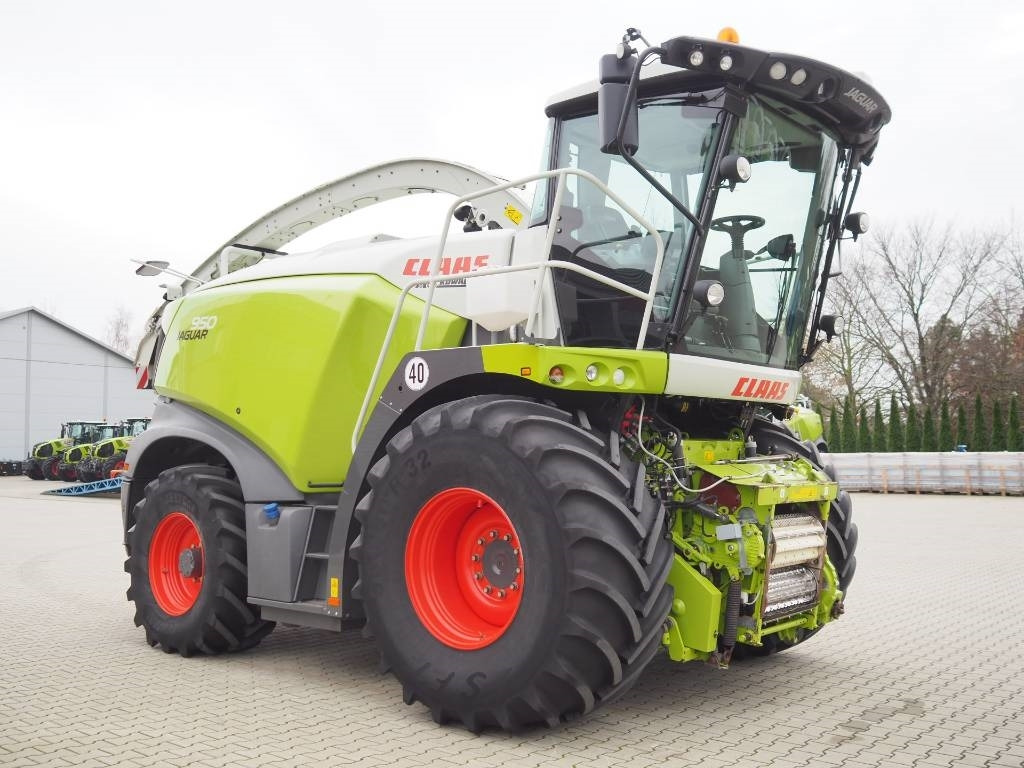 Claas Jaguar 950 4x4 - Kombajn za stočnu hranu: slika 4 Claas Jaguar 950 4x4 - Kombajn za stočnu hranu: slika 4