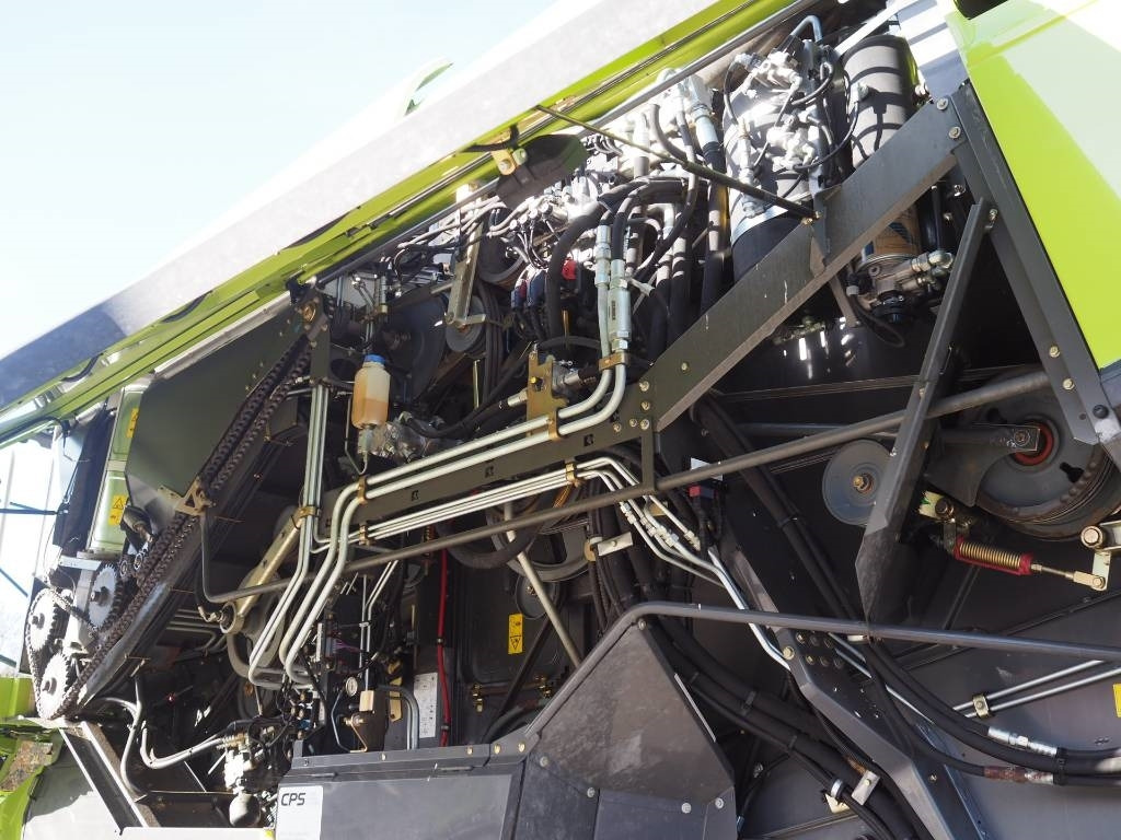 Kombinovani kombajn Claas Lexion 770TT 4x4 + V1200: slika 8 Kombinovani kombajn Claas Lexion 770TT 4x4 + V1200: slika 8