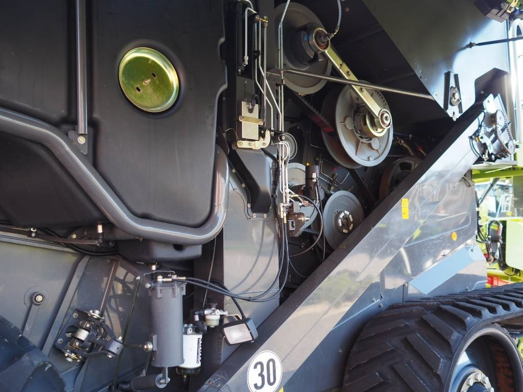 Kombinovani kombajn Claas Lexion 770TT 4x4 + V1200: slika 10 Kombinovani kombajn Claas Lexion 770TT 4x4 + V1200: slika 10