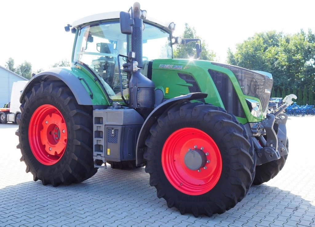 Fendt 828 Vario S4 ProfiPlus, GPS - Traktor: slika 4 Fendt 828 Vario S4 ProfiPlus, GPS - Traktor: slika 4