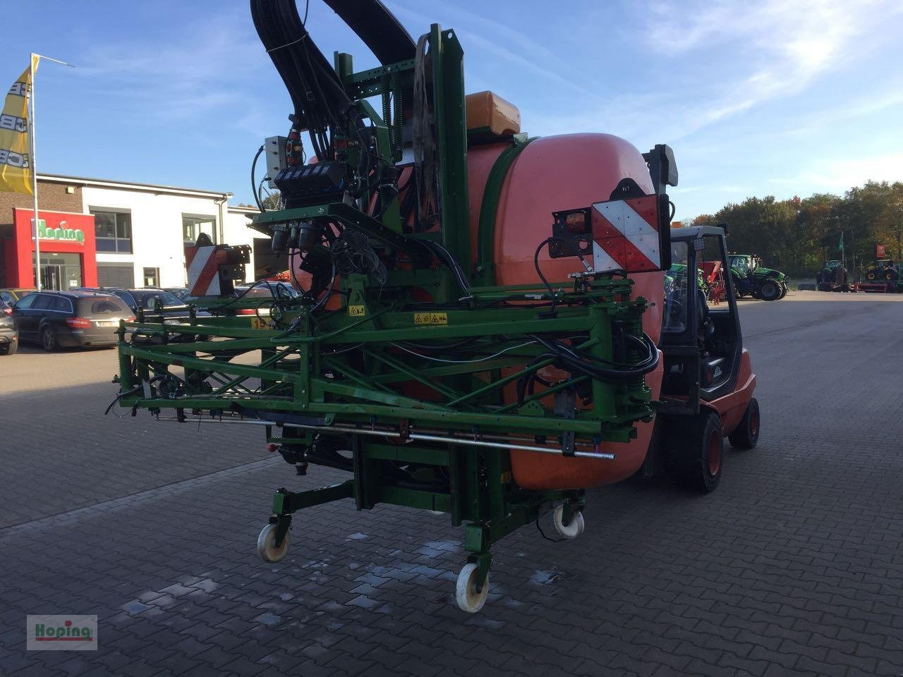 Prskalica montirana na traktor Amazone UF 1501: slika 7