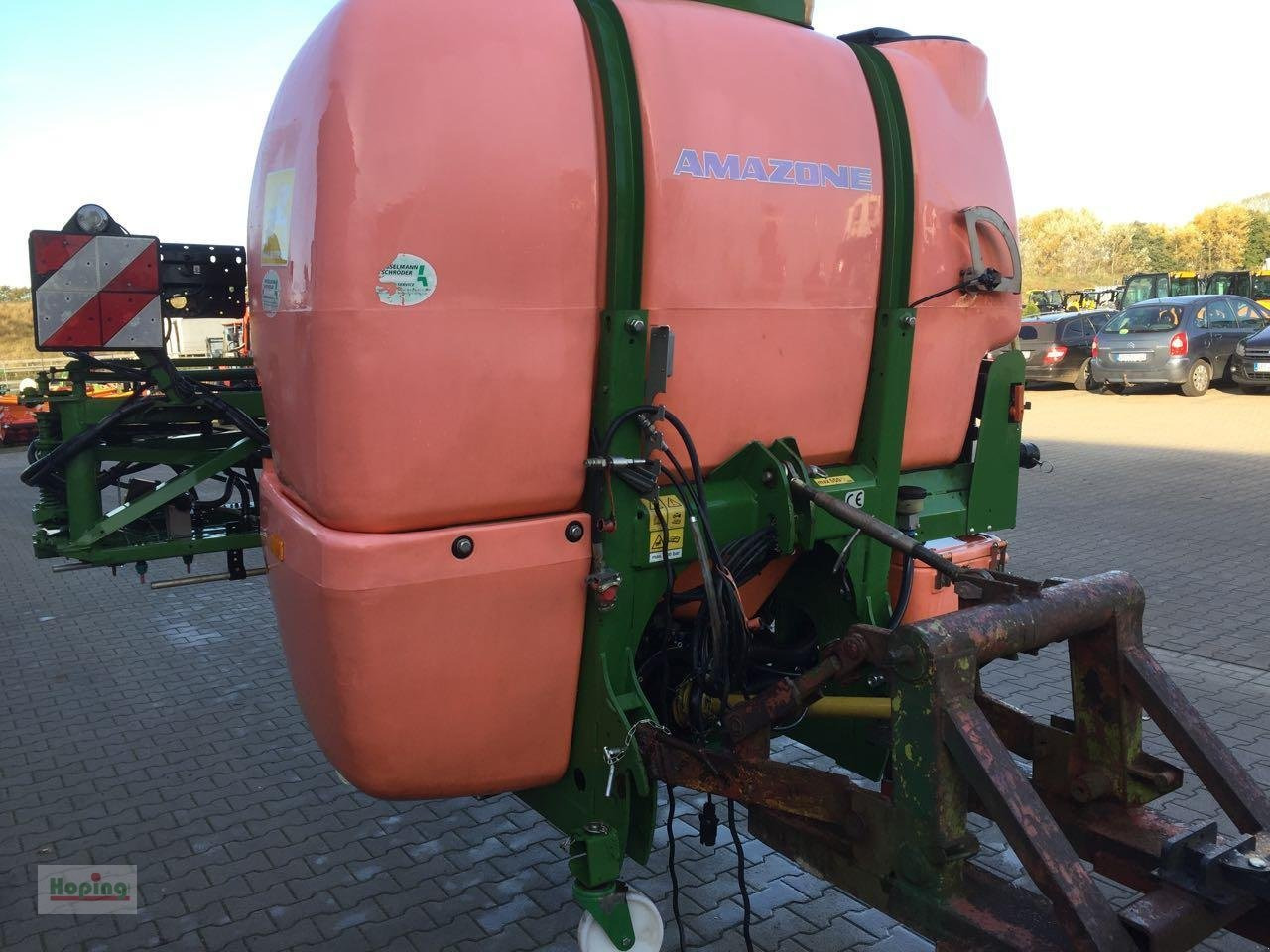 Prskalica montirana na traktor Amazone UF 1501: slika 9