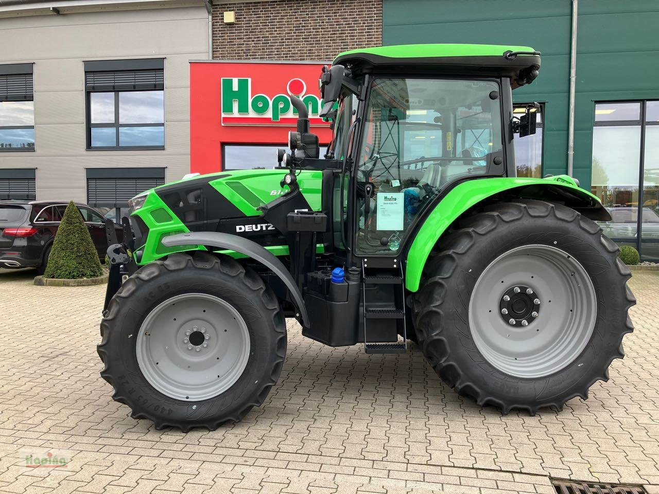Deutz-Fahr 6125C TTV STAGE V - Traktor: slika 2 Deutz-Fahr 6125C TTV STAGE V - Traktor: slika 2