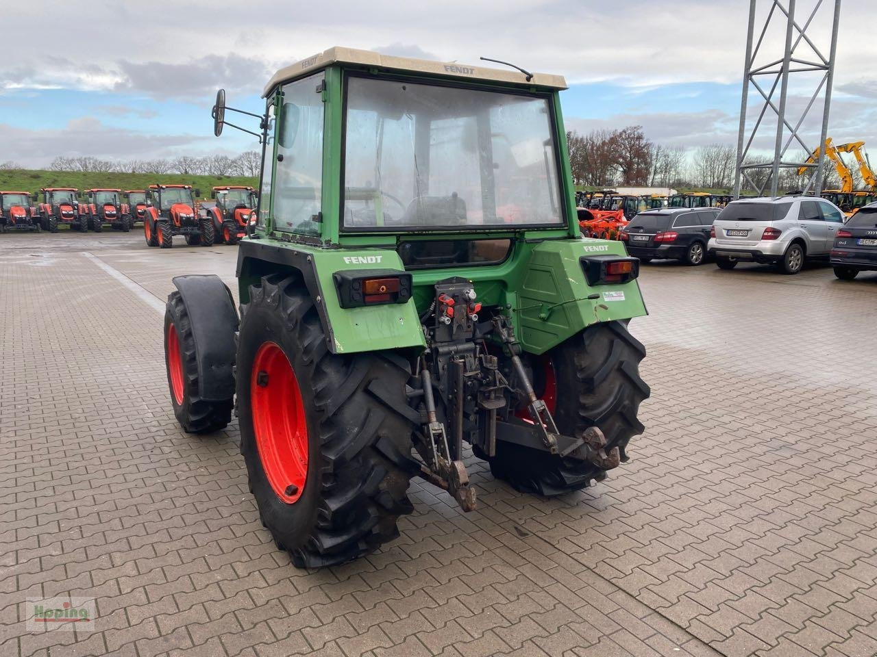 Fendt 305 - Traktor: slika 4 Fendt 305 - Traktor: slika 4
