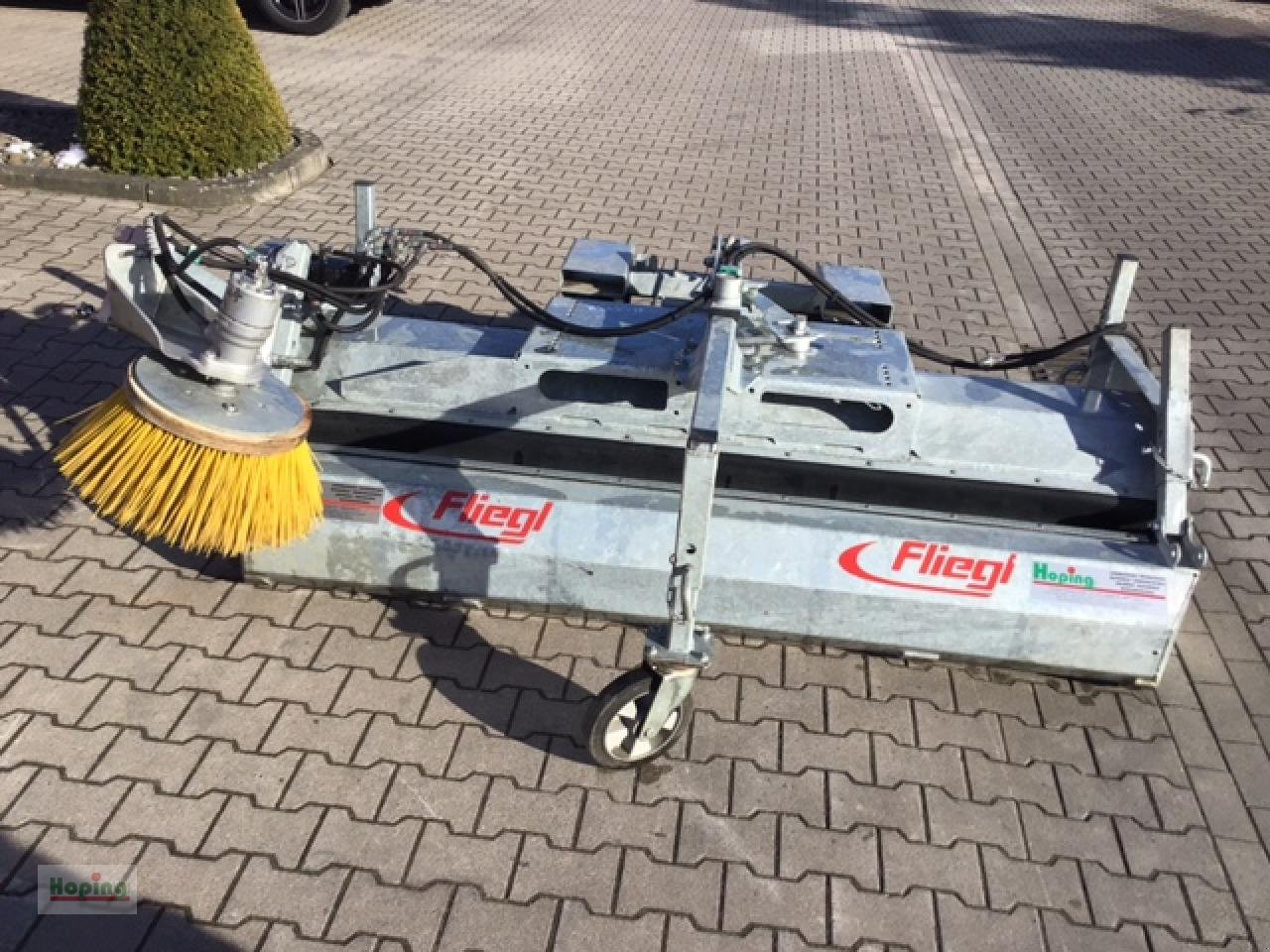 Fliegl 2300mm/Atlas SW - Metle: slika 1 Fliegl 2300mm/Atlas SW - Metle: slika 1