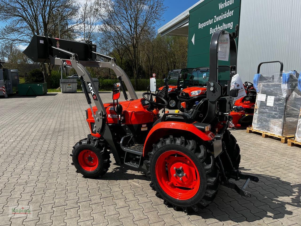 Kubota EK1-261 - Komunalni traktor: slika 3 Kubota EK1-261 - Komunalni traktor: slika 3