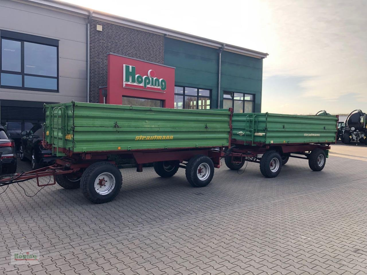 Strautmann SKD 8001 - Traktorska prikolica za farmu/ Kiper: slika 1 Strautmann SKD 8001 - Traktorska prikolica za farmu/ Kiper: slika 1