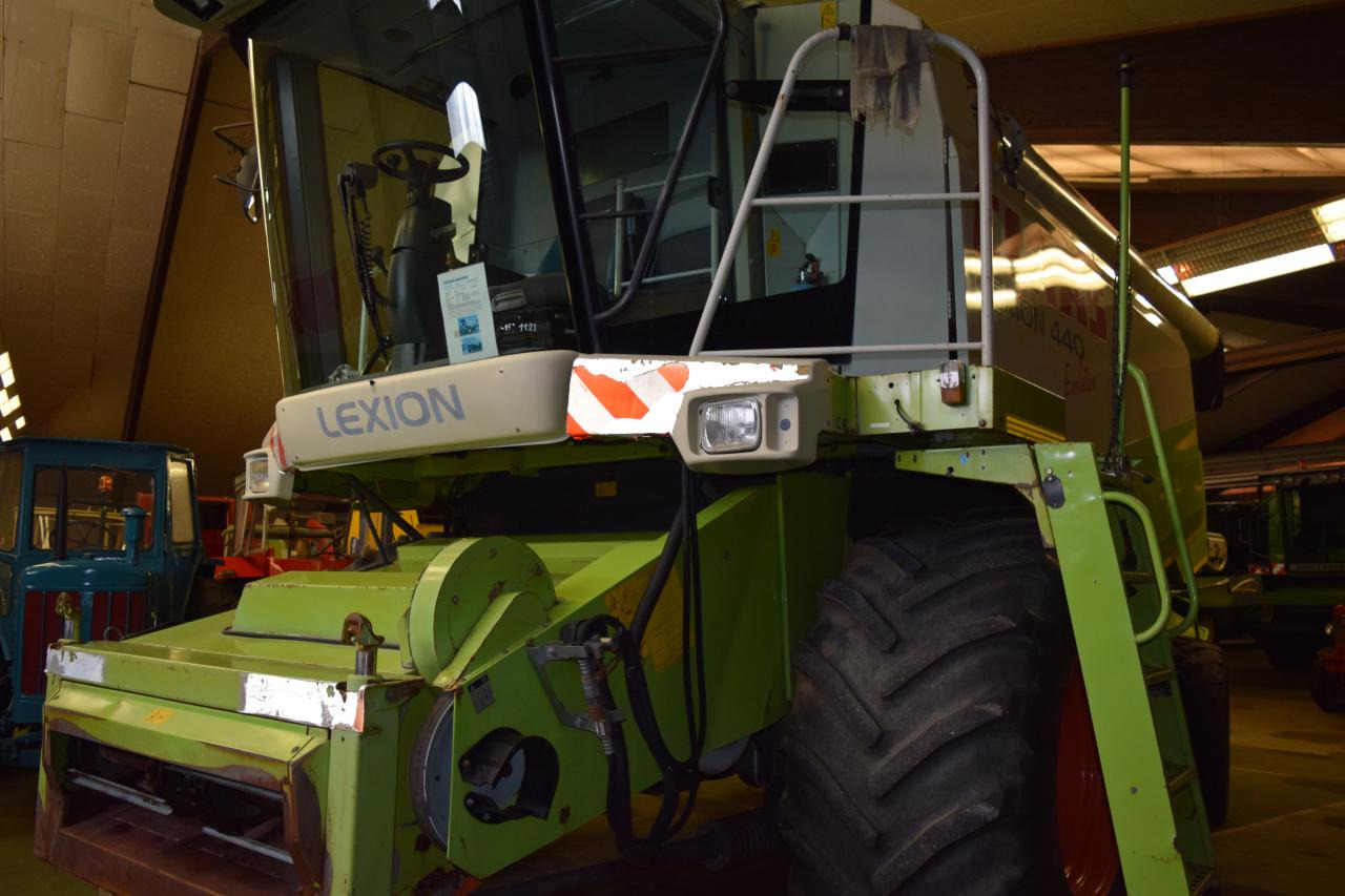 CLAAS Lexion 440 Evolution - Kombinovani kombajn: slika 2 CLAAS Lexion 440 Evolution - Kombinovani kombajn: slika 2
