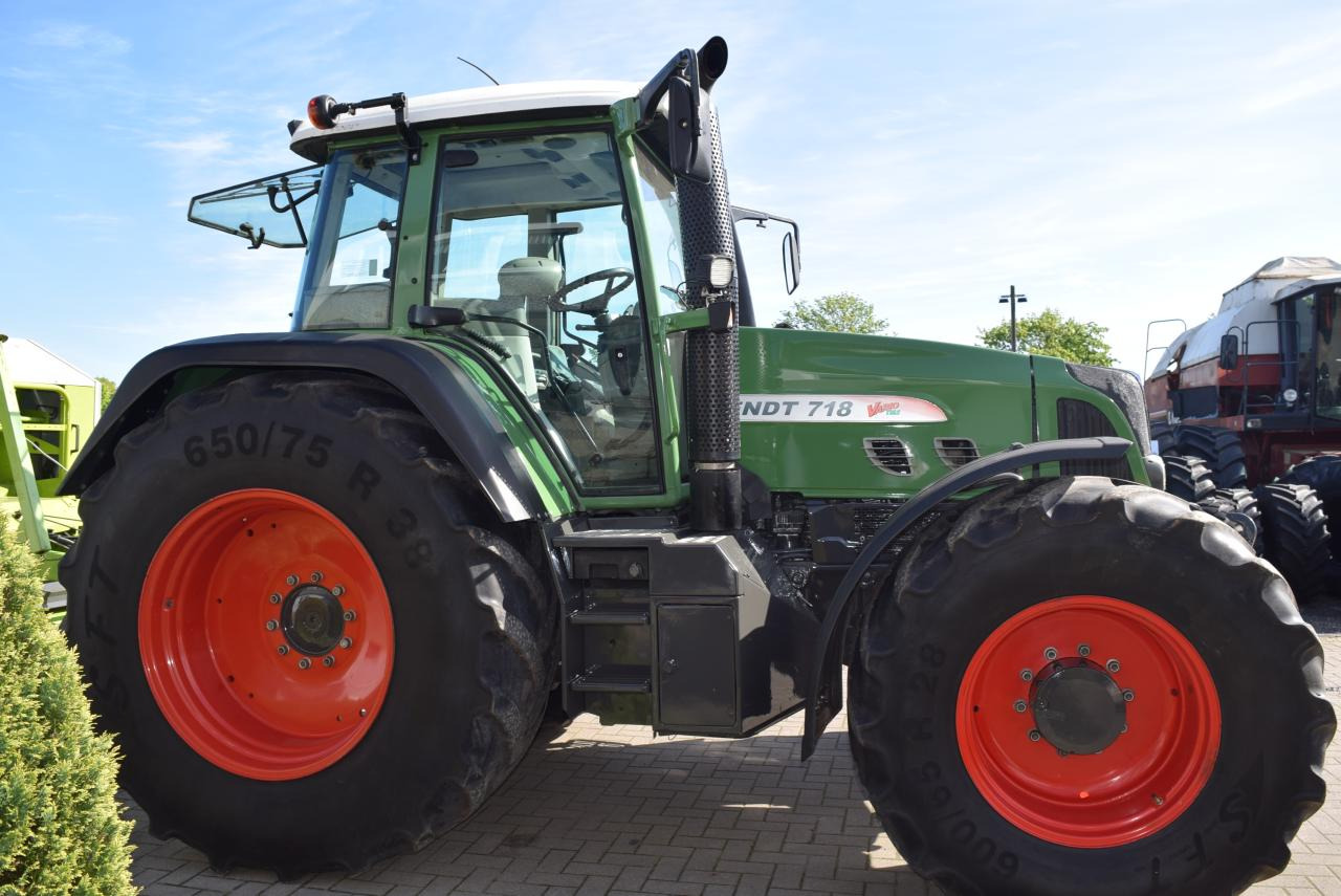 Fendt 718 Vario TMS - Traktor: slika 3 Fendt 718 Vario TMS - Traktor: slika 3