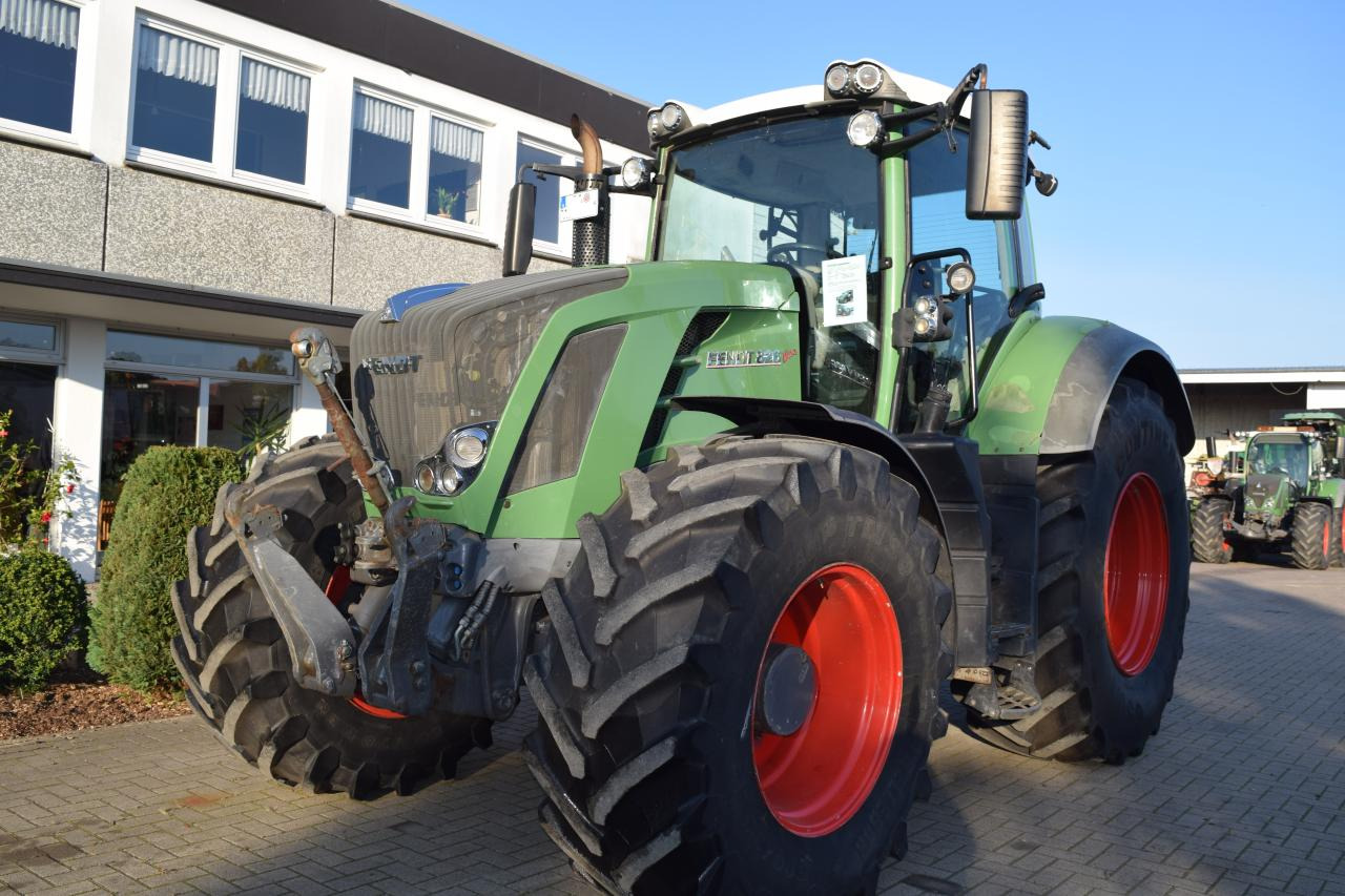 Fendt 826 Vario SCR - Traktor: slika 1 Fendt 826 Vario SCR - Traktor: slika 1