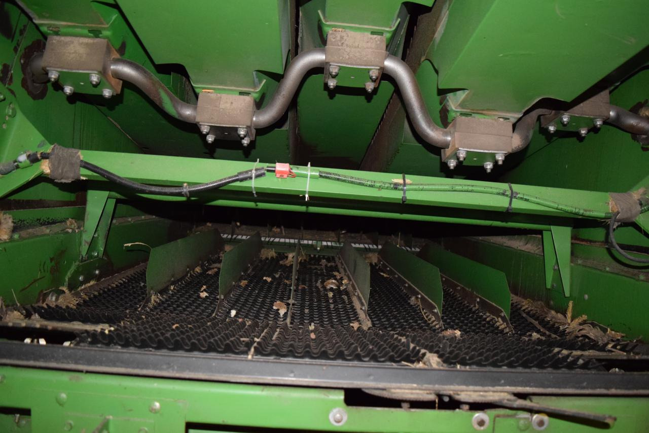 Kombinovani kombajn John Deere 1177: slika 8 Kombinovani kombajn John Deere 1177: slika 8