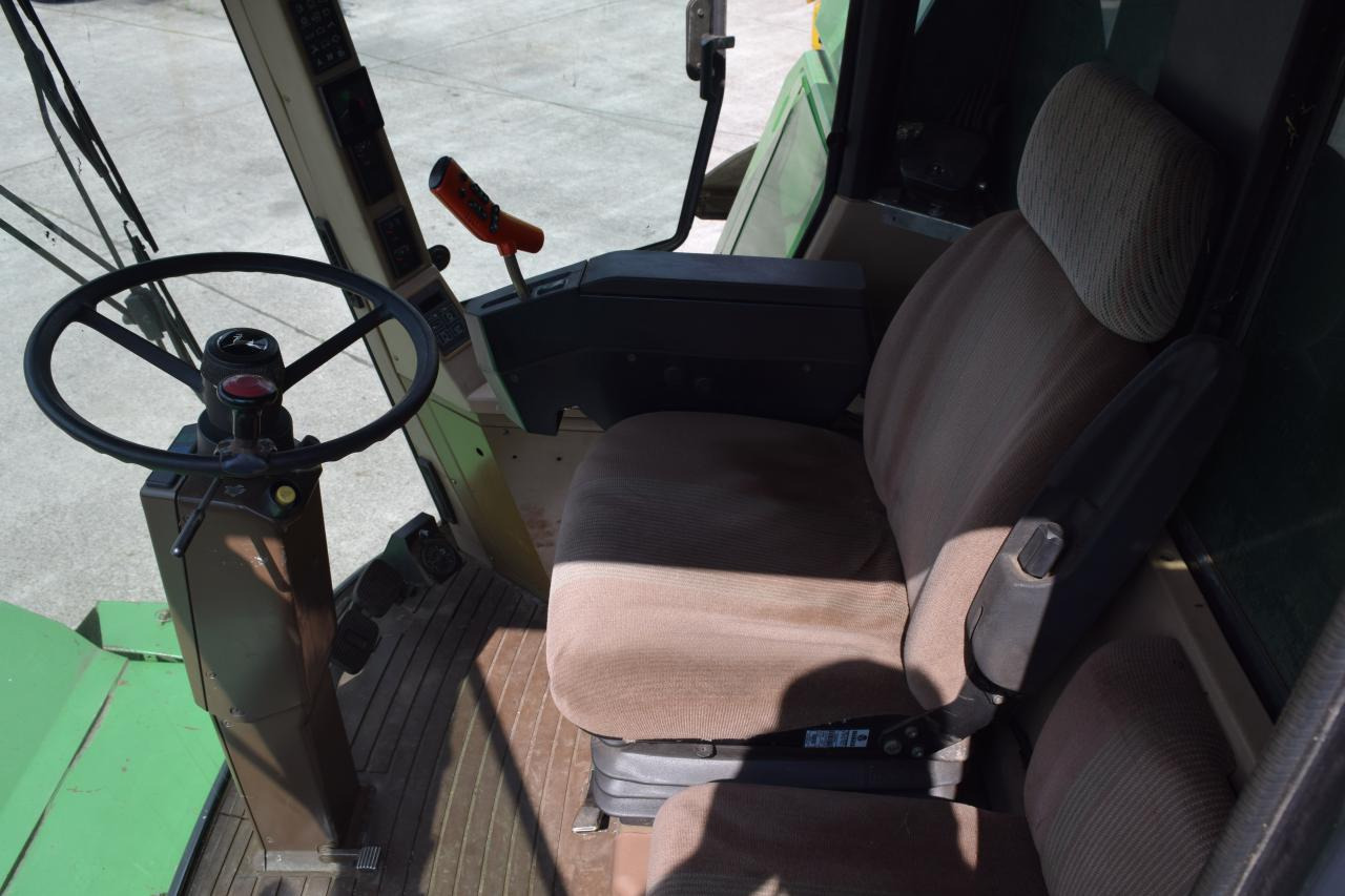 Kombinovani kombajn John Deere 2056: slika 6